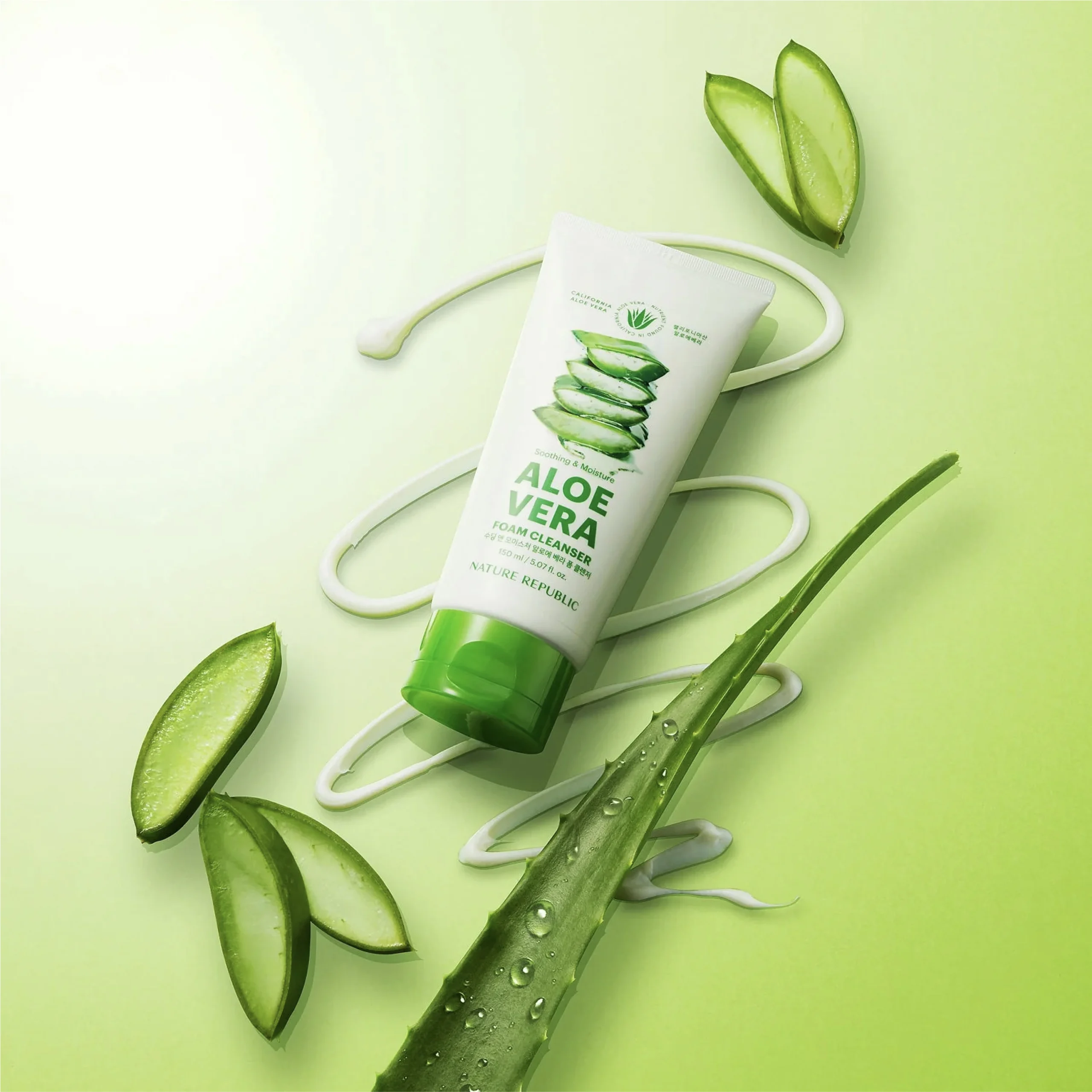 Soothing & Moisture Aloe Vera Foam Cleanser NATURE REPUBLIC - Image 2