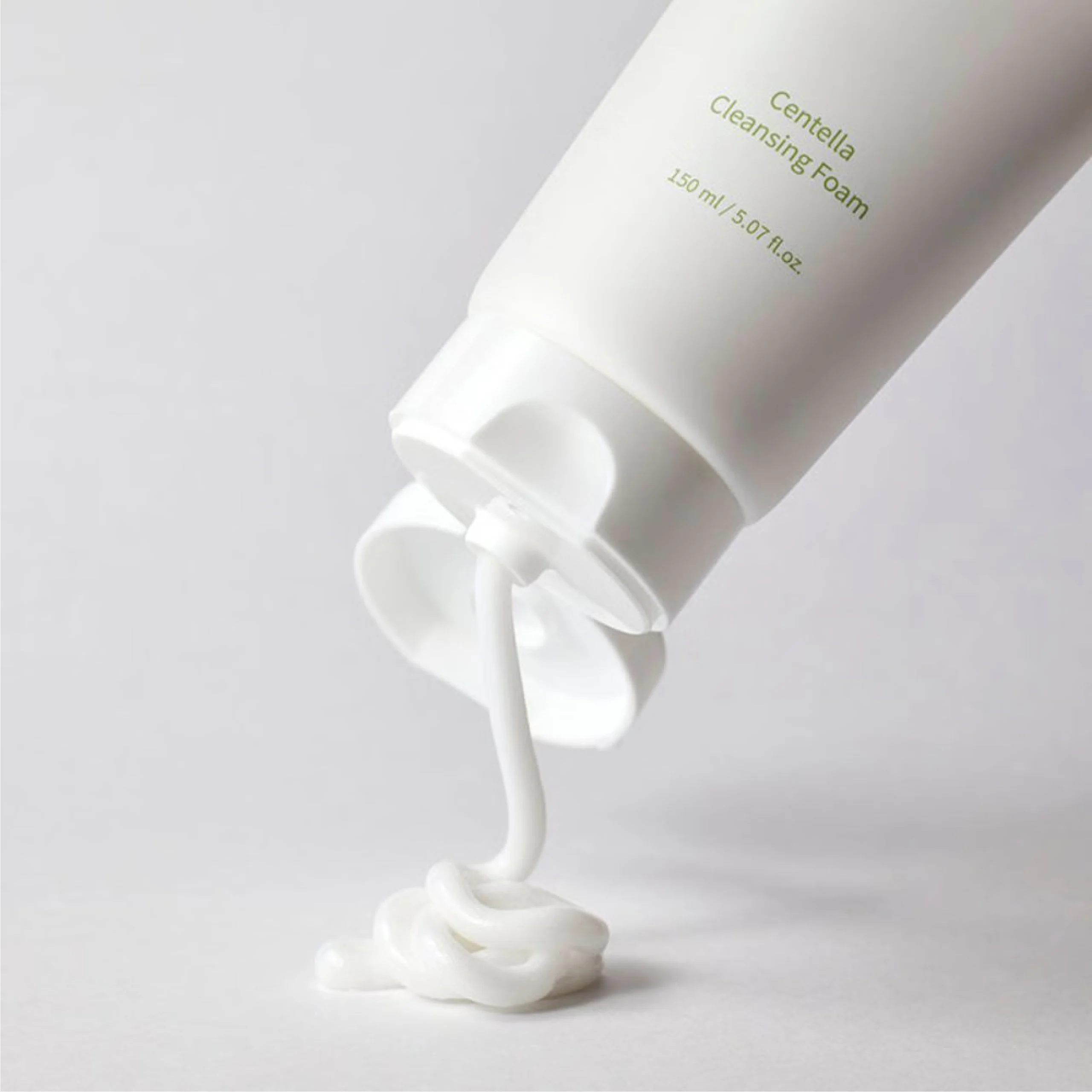 Centella Cleansing Foam MIXSOON - Image 2